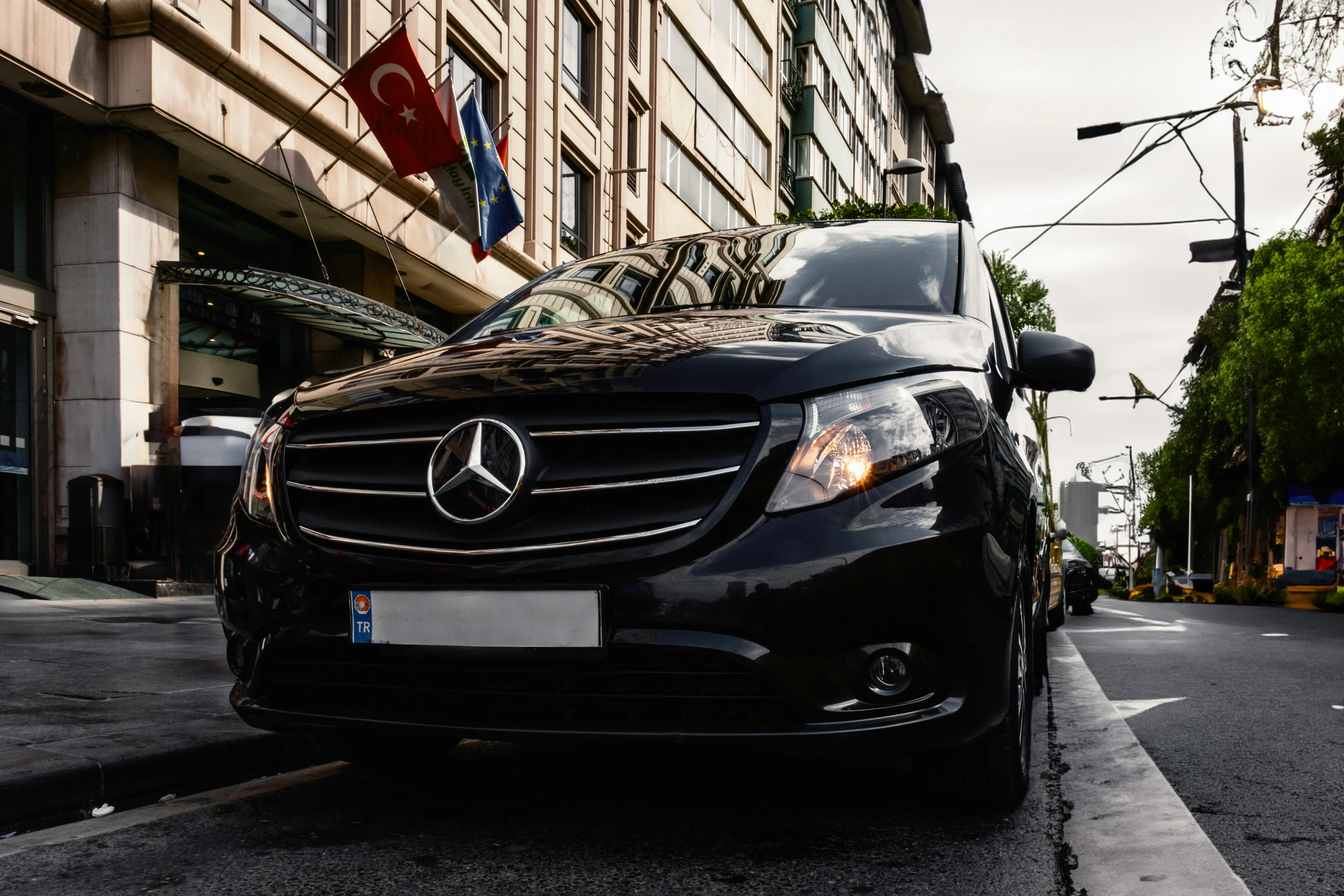 Your Private Driver in Istanbul: Key to a Luxurious Experience and Complete Energy Recharge