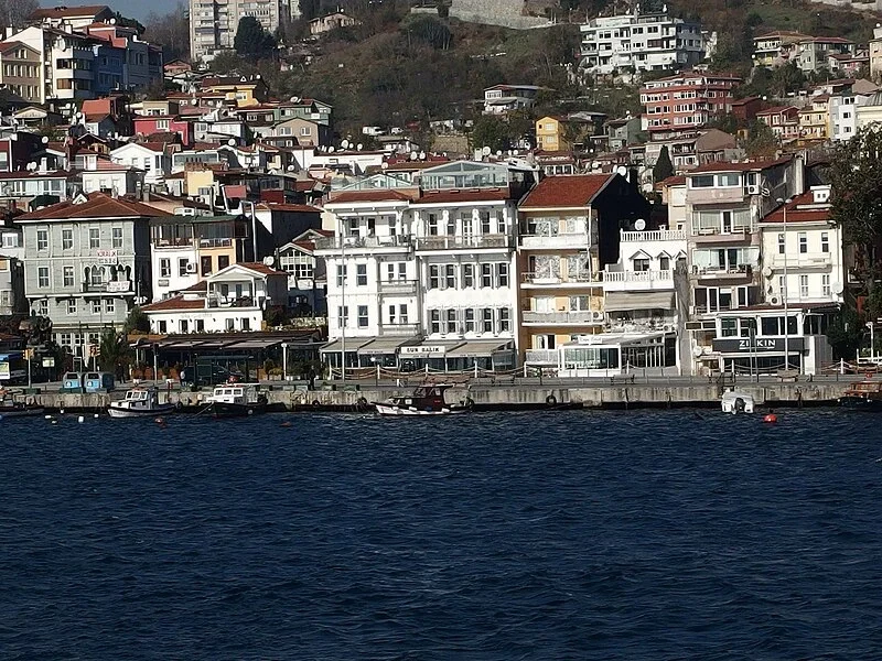 Istanbul: Heartbeat of a City at the Crossroads of Civilizations - An In-Depth Guide Beyond the Usual Paths