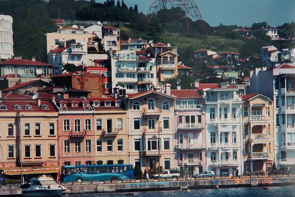 Istanbul: Heartbeat of a City at the Crossroads of Civilizations - An In-Depth Guide Beyond the Usual Paths