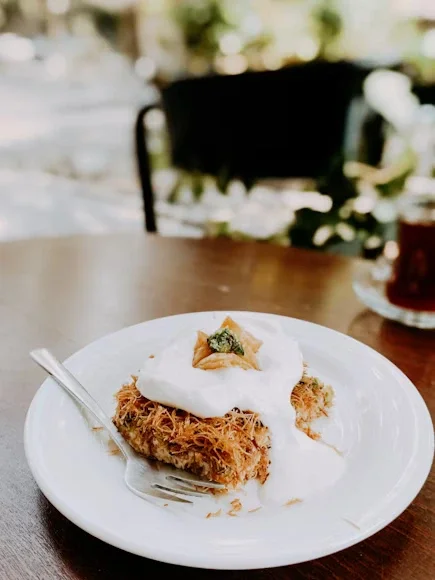 Delicious Turkish Cuisine in Istanbul: Complete Food Guide 2025