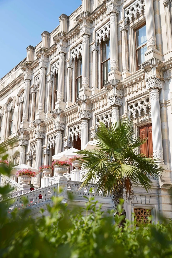 قصر شيراغان كمبينسكي إسطنبول