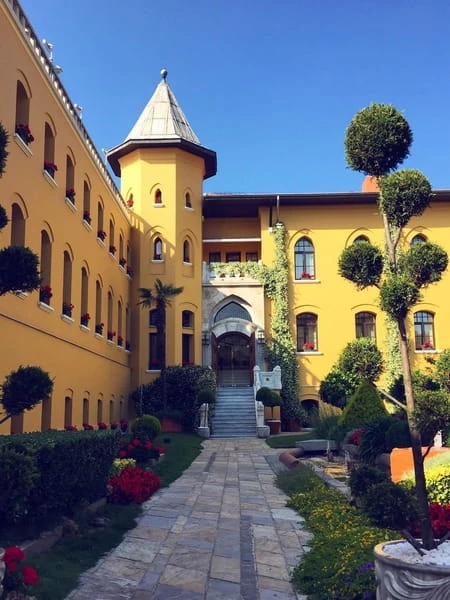 Four Seasons Hotel Istanbul at Sultanahmet – Special Class