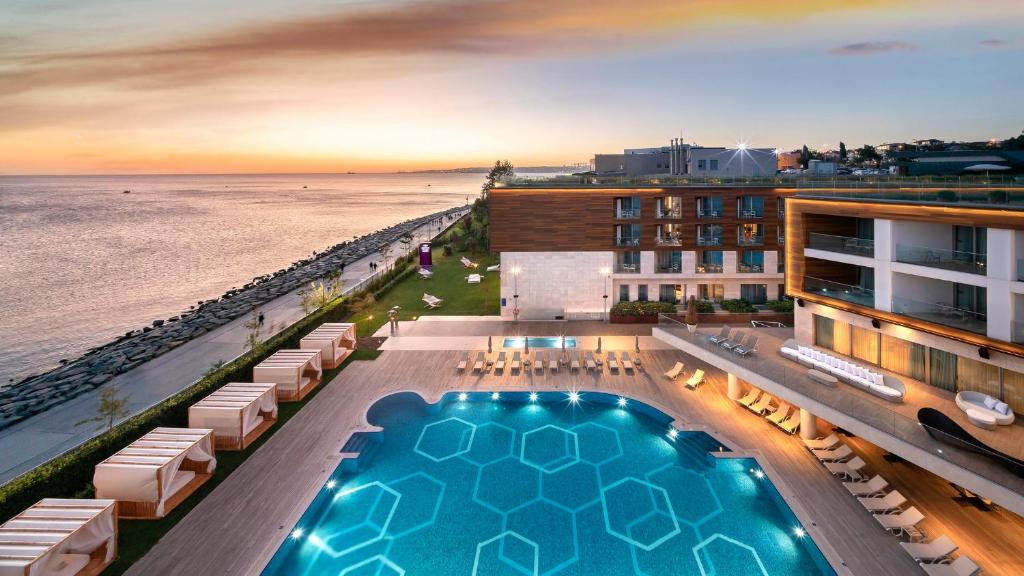 Crowne Plaza Florya
