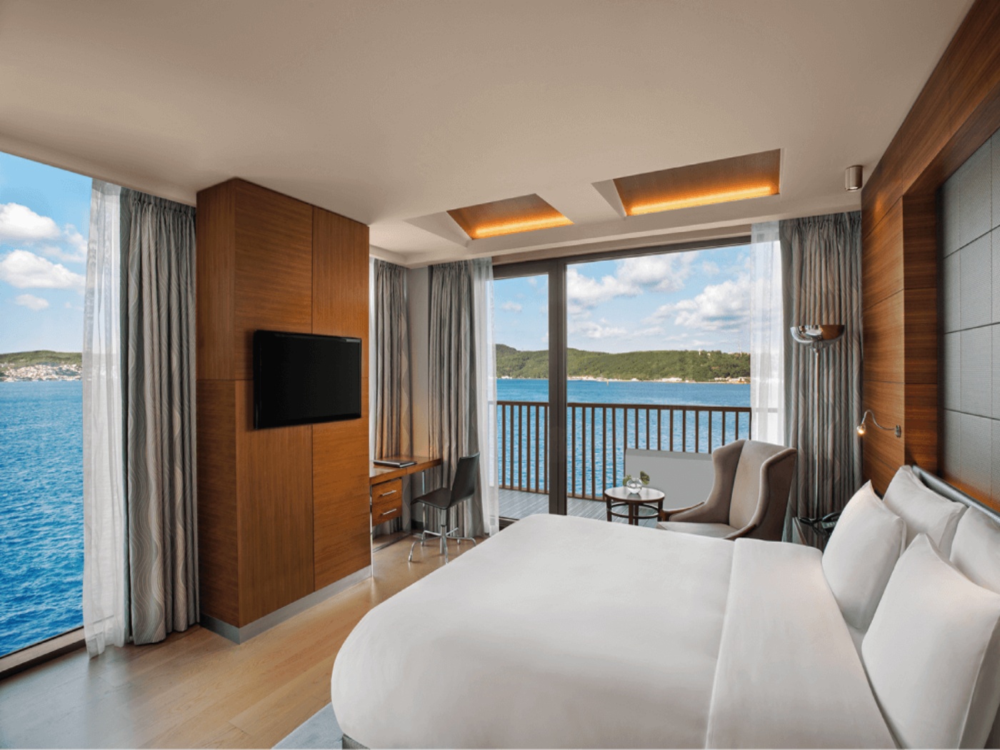 Panoramic Suite Bosphorus View